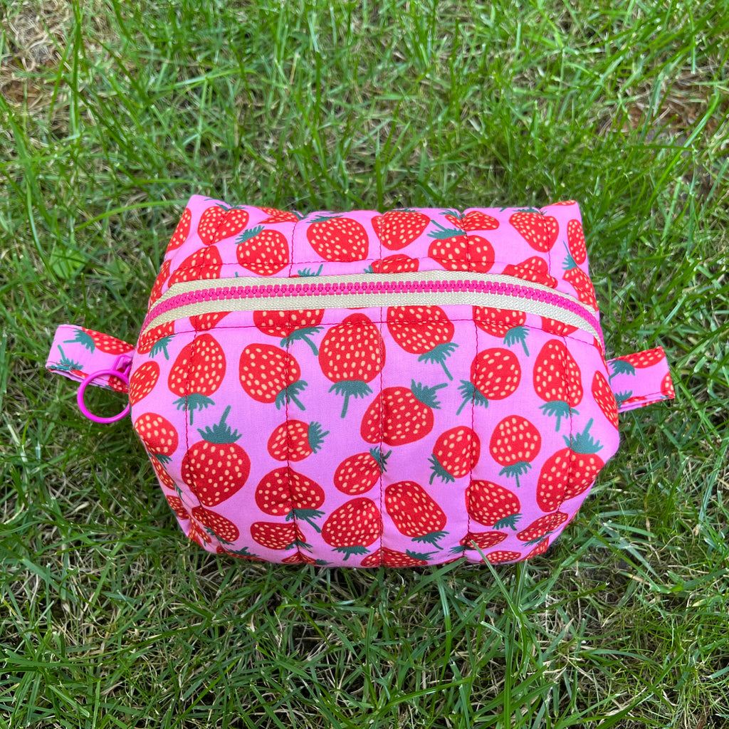 Eco Pouch - Kinky Strawberry