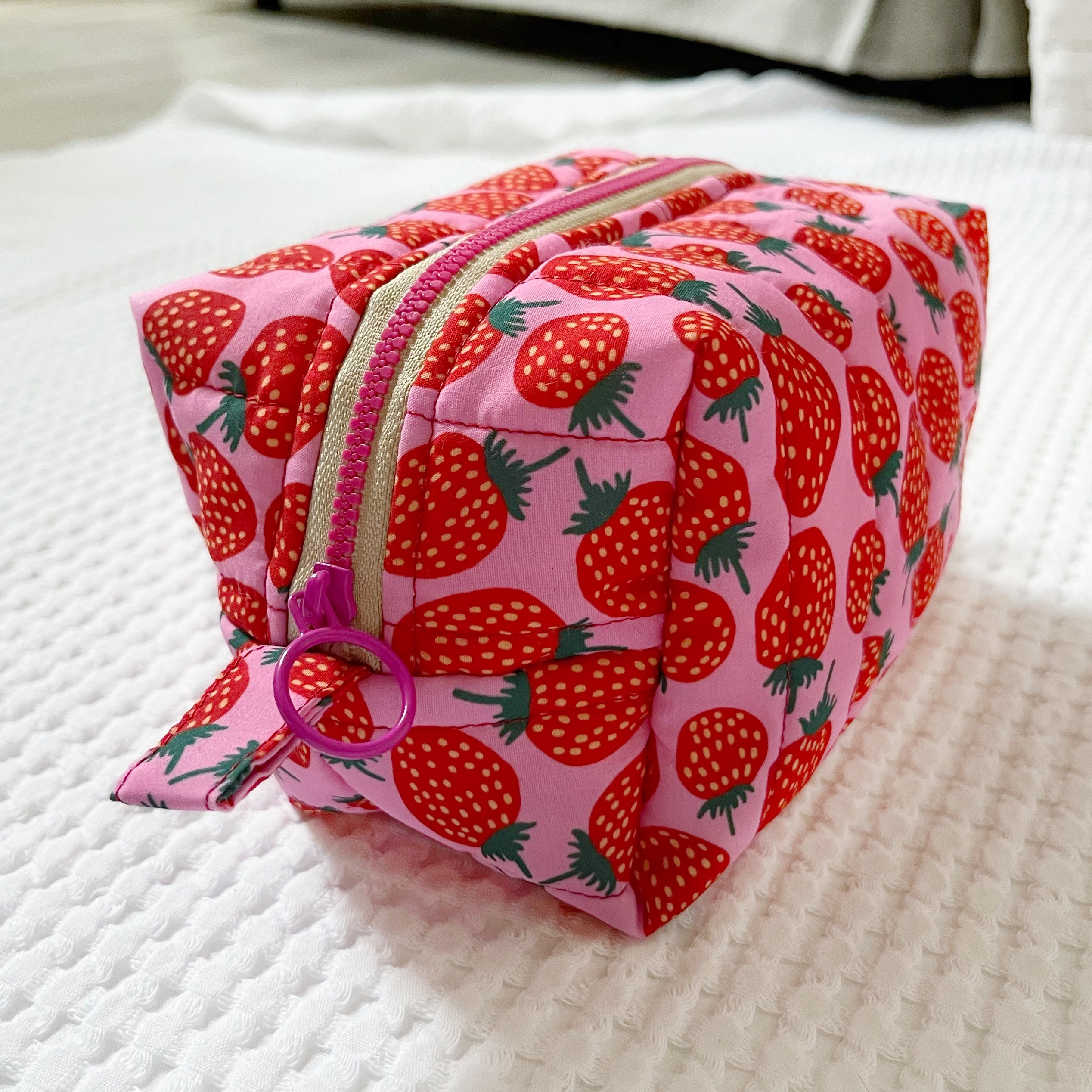 Eco Pouch - Kinky Strawberry