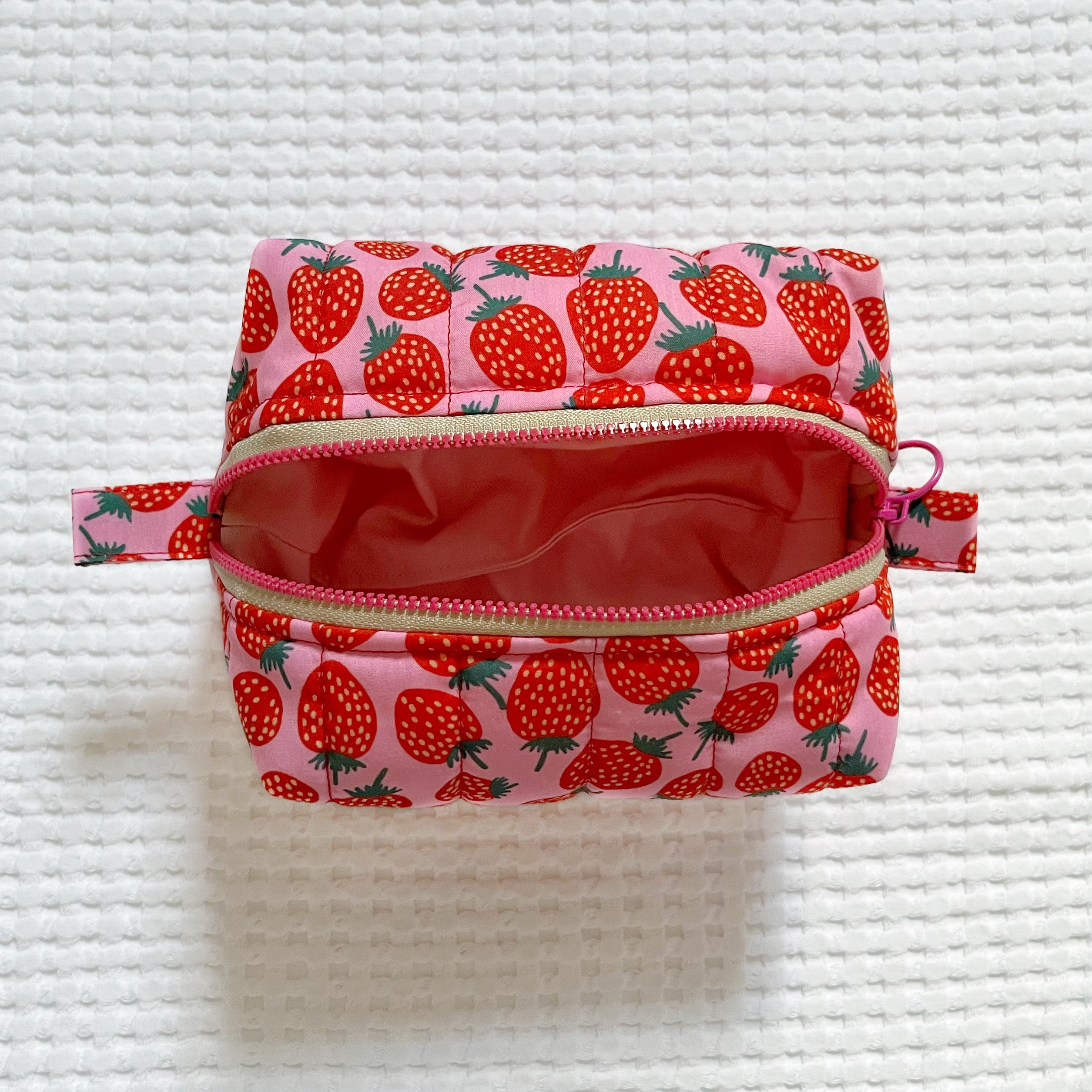 Eco Pouch - Kinky Strawberry