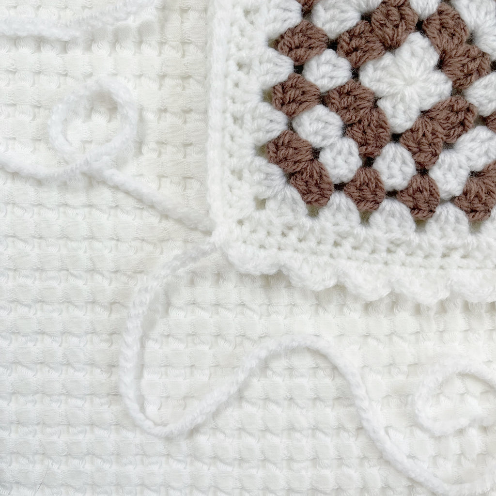 Bonnet - Vanilla Dusk - Smaller Size